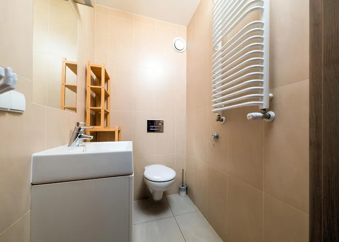 Glowny Comfort By Bookinghost Apartman *