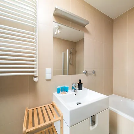 Glowny Comfort By Bookinghost Lejlighed *